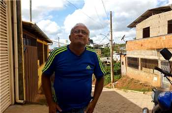 Morador da rua José Rocha Filho, em Nova Viçosa.